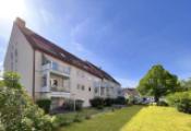 hinter dem Haus