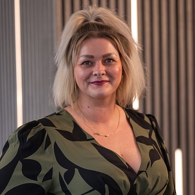 Maria Bolyos, Immobilienberaterin