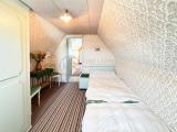 Schlafzimmer DG Bild2