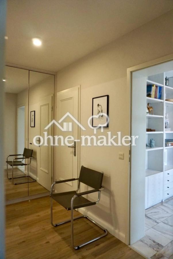 Ankleide mit Einbauschrank