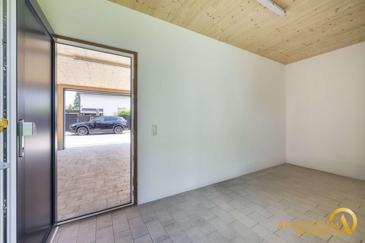 Abstellfläche, Zugang Carport