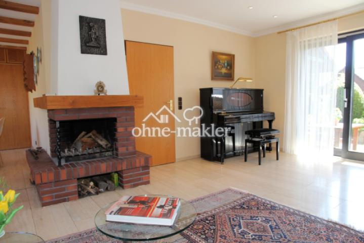 Wohnzimmer - 3 mit Kamin