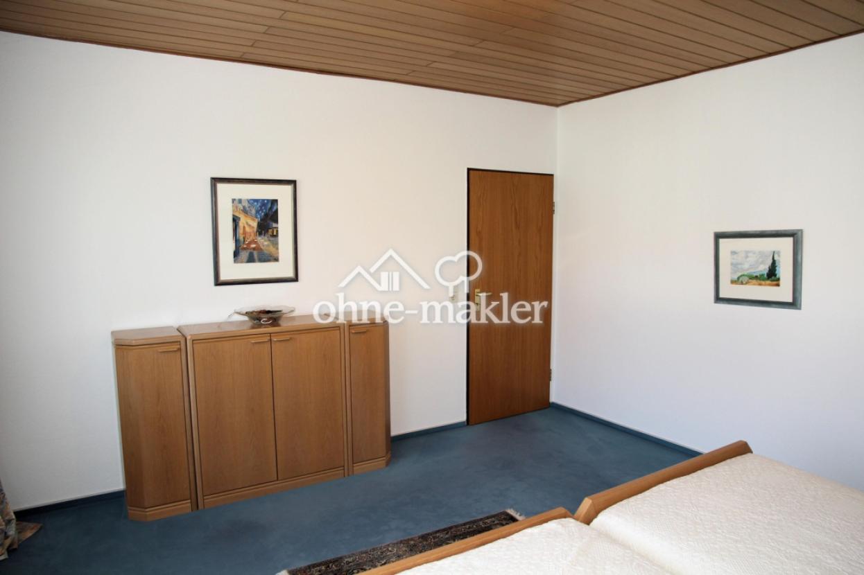 Schlafzimmer - 2