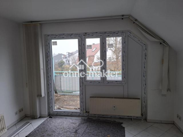 zum Balkon
