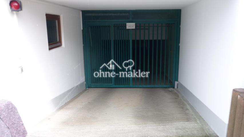 Tiefgarageneinfahrt
