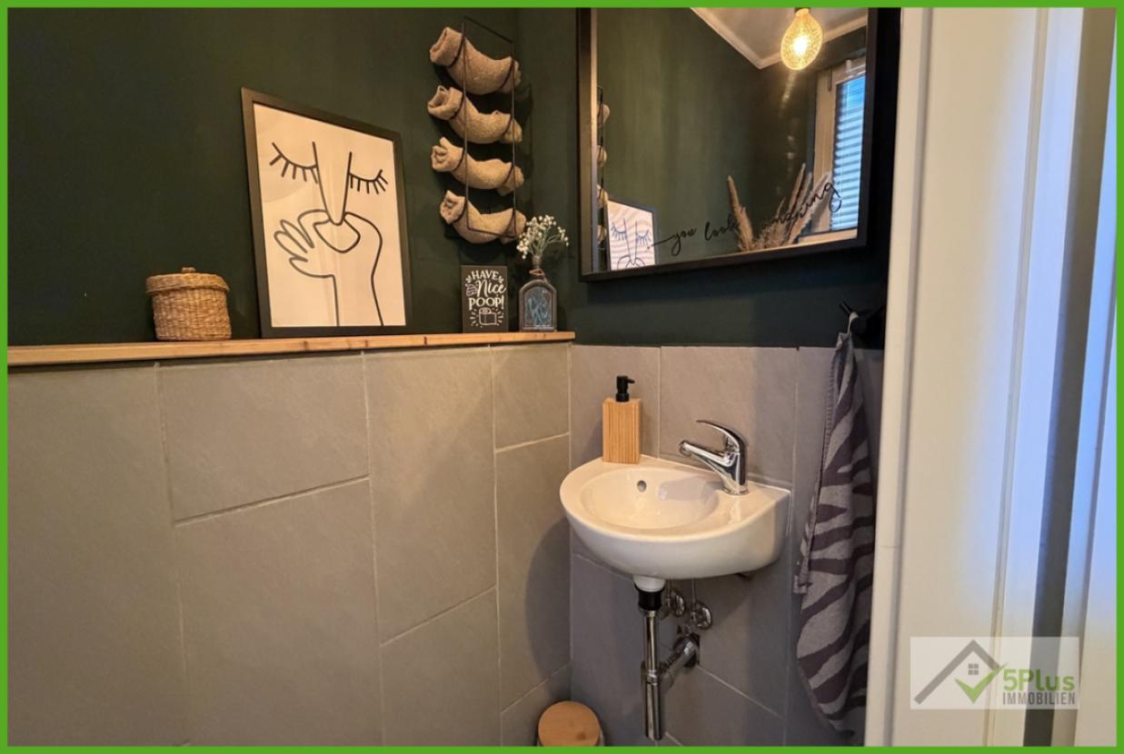 5Plus Immo Gäste-WC EG