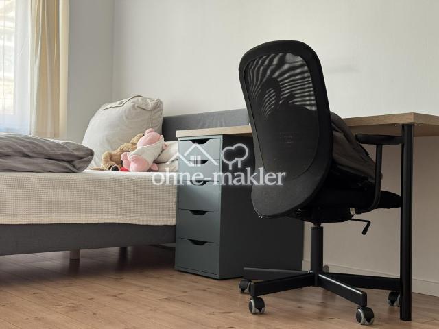 Kinder-/Gäste-/Arbeitzimmer