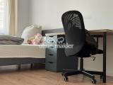 Kinder-/Gäste-/Arbeitzimmer