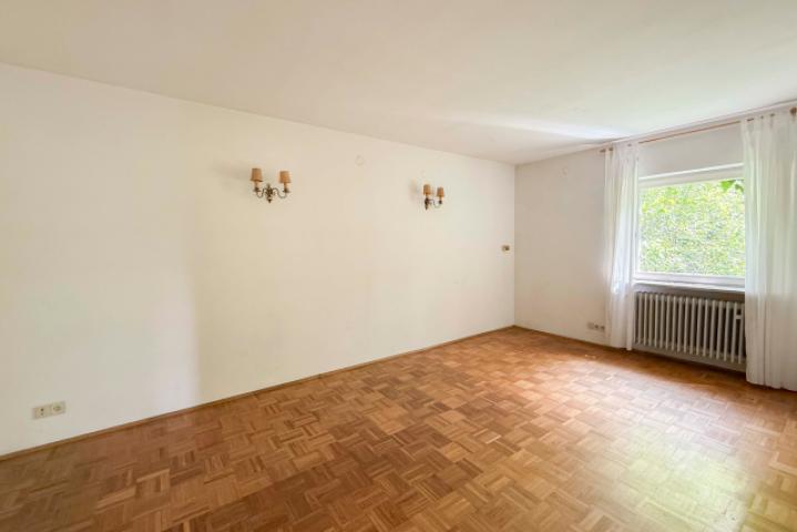 Schlafzimmer EG