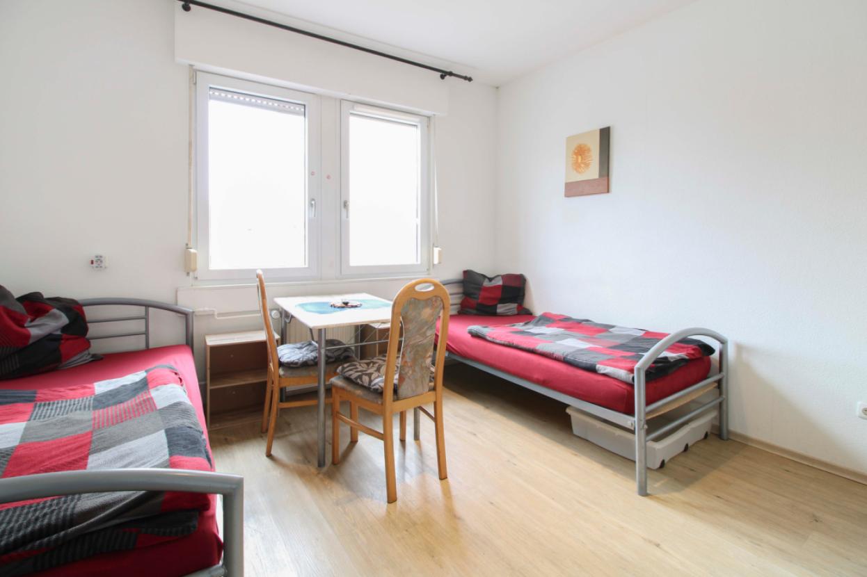 Schlafzimmer 6