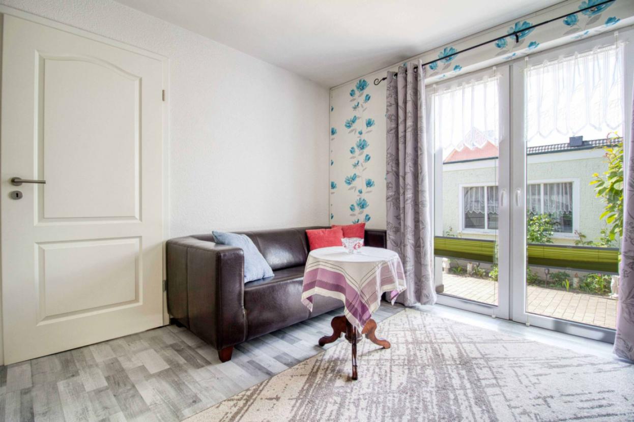 Schlafzimmer 1 I