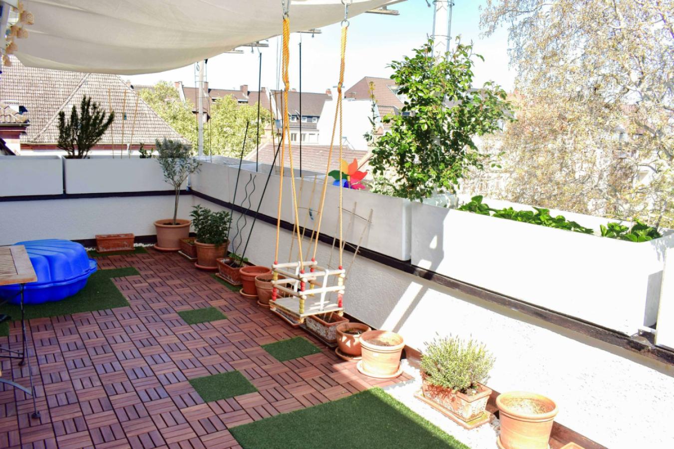 Terrasse OG 4 links