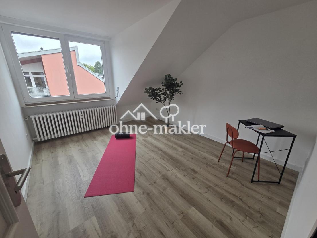 Schlafzimmer 1 / Büro