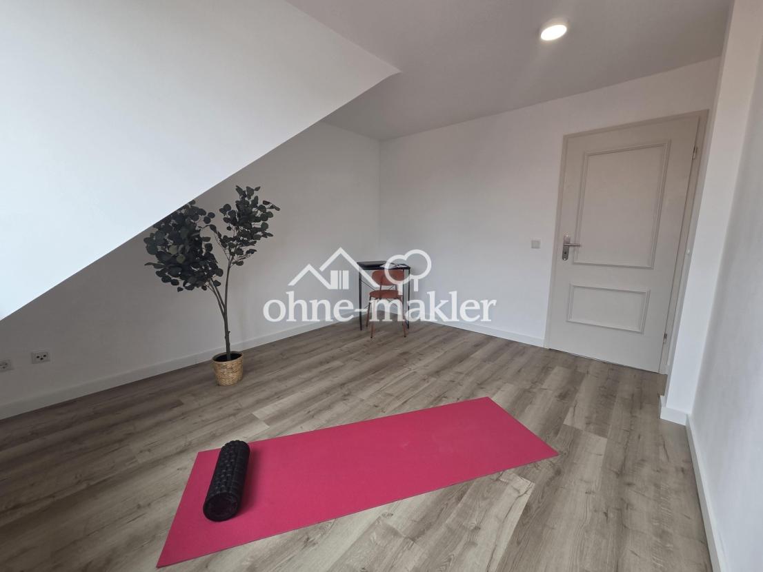 Schlafzimmer 1 / Büro