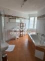 Ensuite Bad mit Fenster