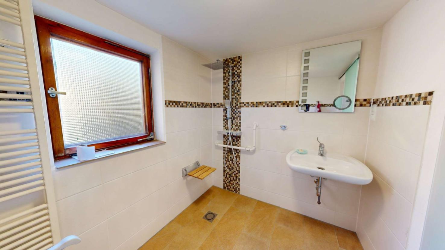 Badezimmer Altbau altersgerecht
