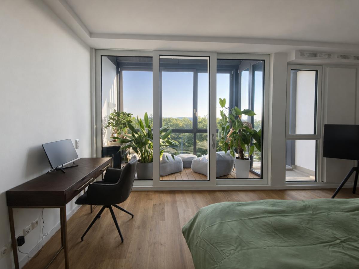 Wohn-/Schlafzimmer