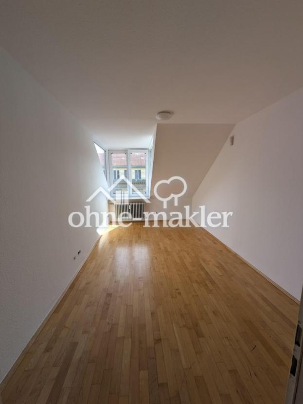 Kinderzimmer / Ankleidezimmer