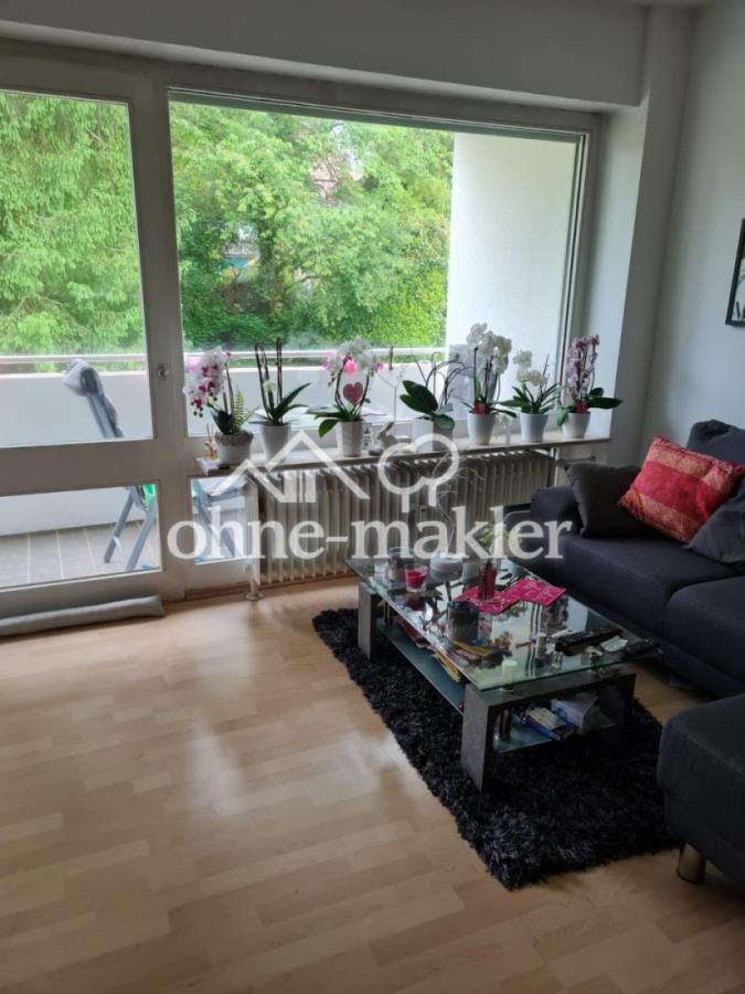 Wohnzimmer möbliert