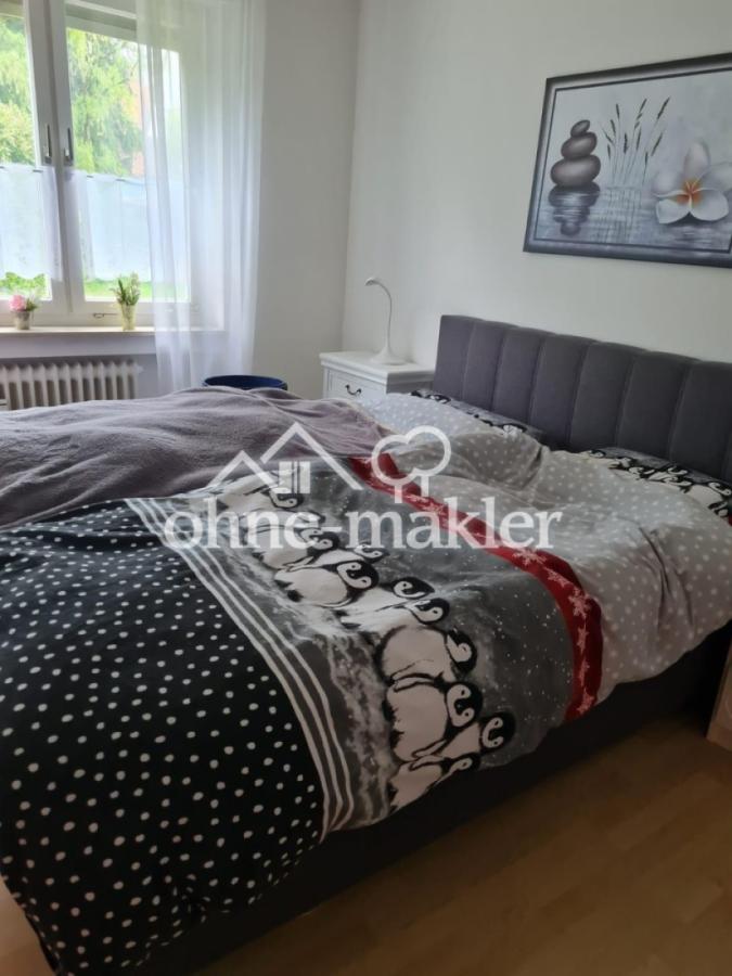 Schlafzimmer möbliert