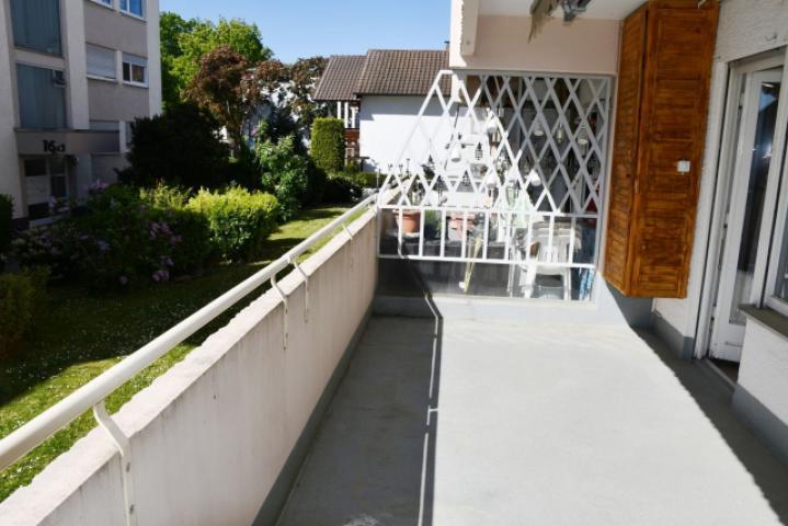 großer Sonnenbalkon
