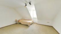Schlafzimmer 1 DG