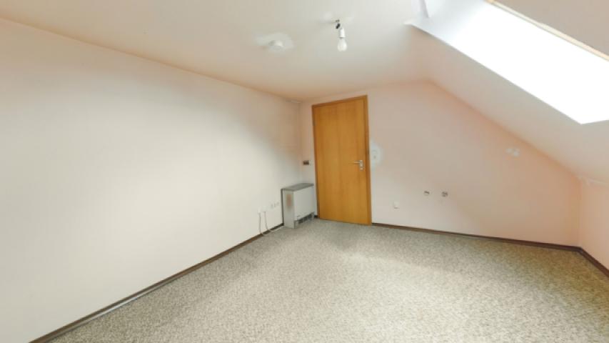 Schlafzimmer 2 DG
