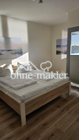 Schlafzimmer links