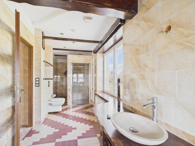 Bad OG mit Dusche