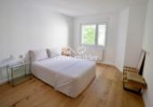 Geräumiges Schlafzimmer