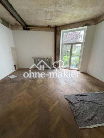 Zimmer 1 mit Balkon