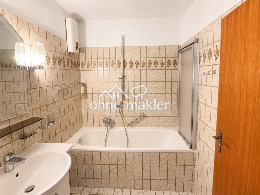 Badezimmer (Ansicht 1)