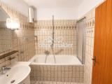 Badezimmer (Ansicht 1)
