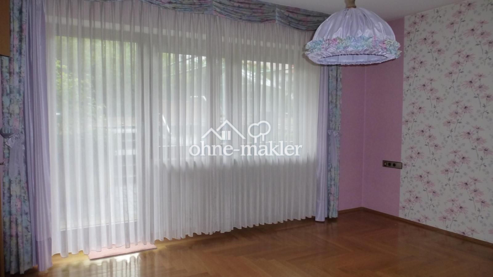 Schlafzimmer EG