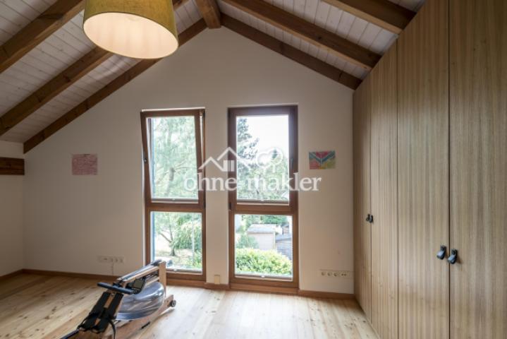 DG Zimmer mit Einbauschrank