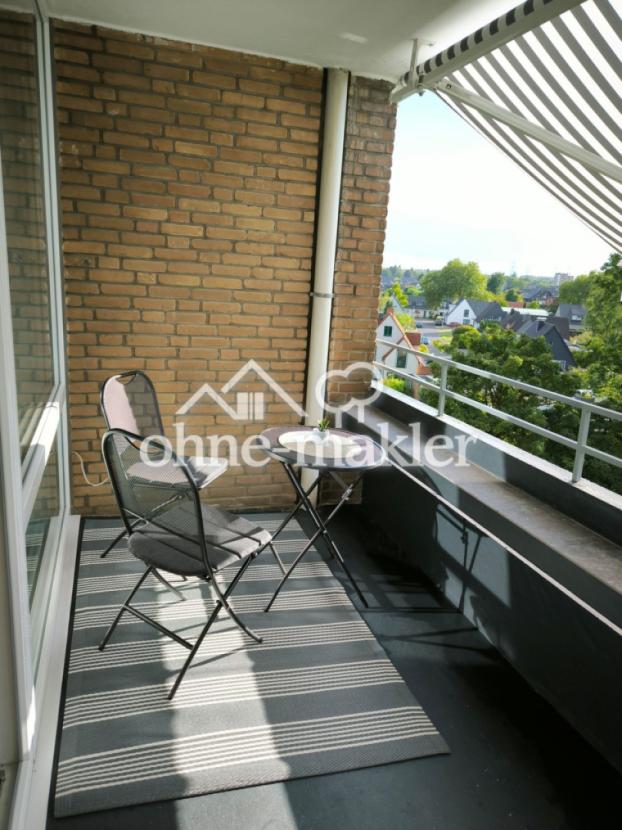 Balkon mit Markise