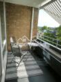 Balkon mit Markise
