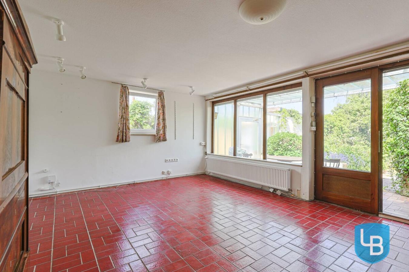 Weiteres Individuell nutzbares Zimmer im KG...