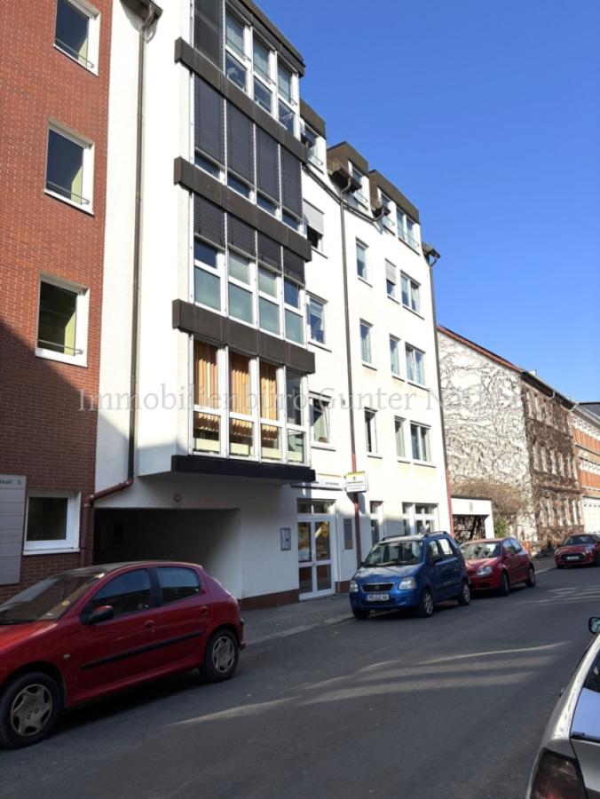 Straßenfront