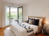 Schlafzimmer mit Balkonzugang