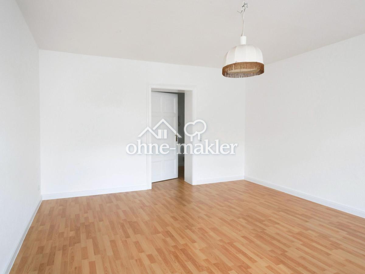 Wohnzimmer · Blick zum Flur