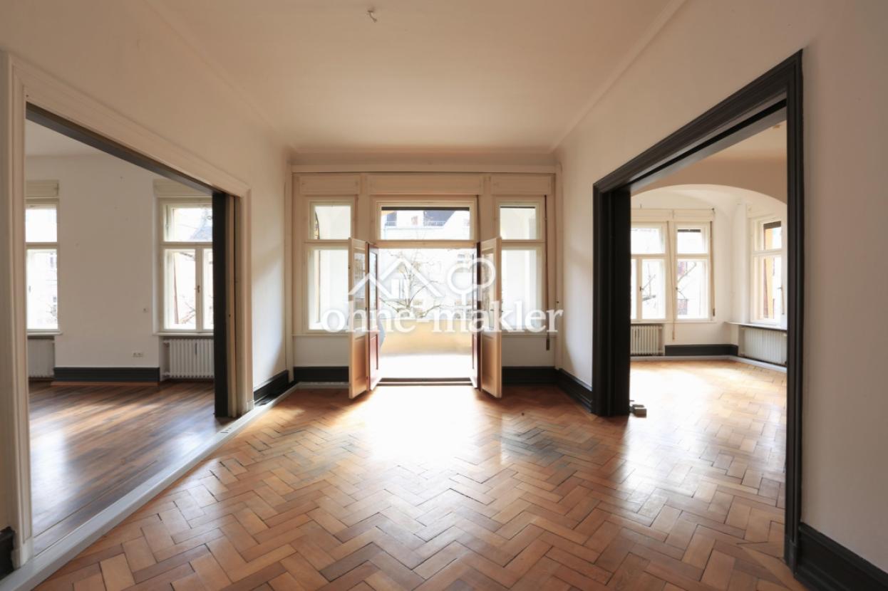 Esszimmer mit Loggia