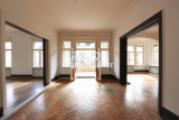 Esszimmer mit Loggia