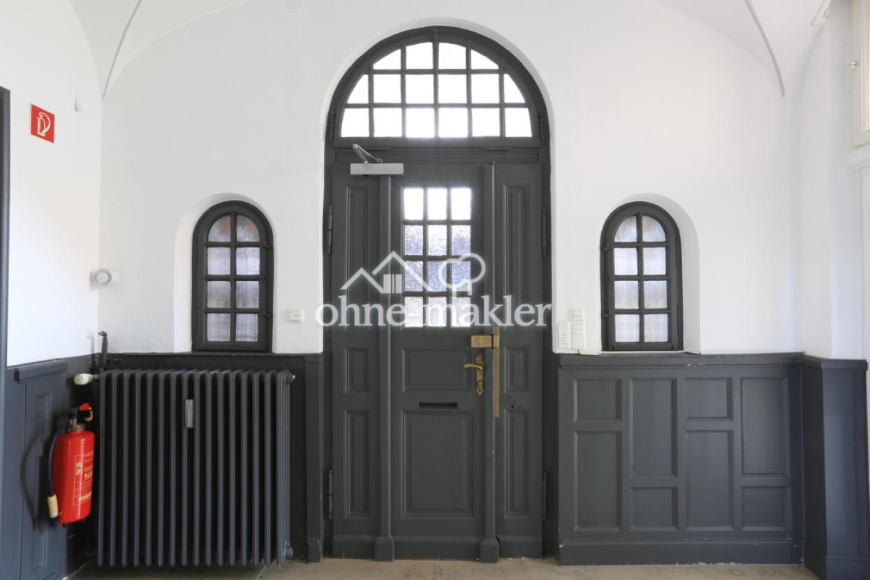 Empfang Eingangstüre
