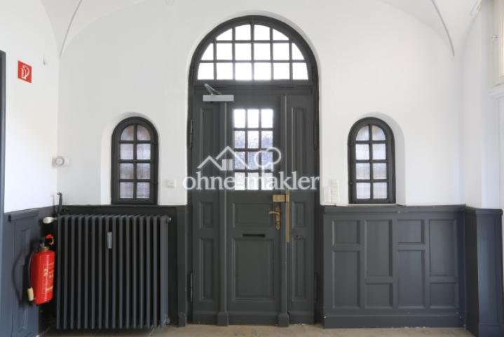 Empfang Eingangstüre