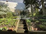 Treppe in den oberen Garten