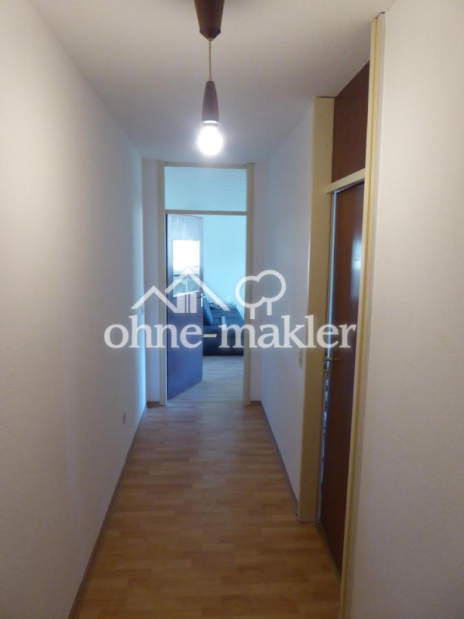 Flur Richtung Wohnzimmer