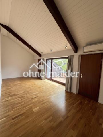 Schlafzimmer DG