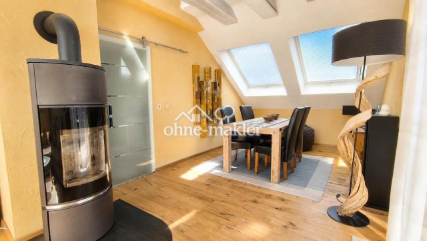 Essplatz im Dachstudio