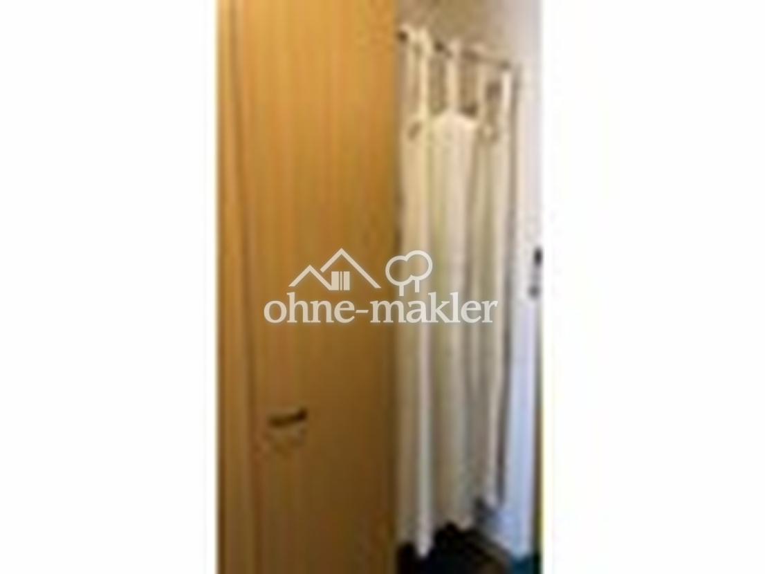 Flur / Einbaukleiderschrank